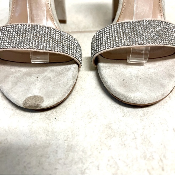 STEVE MADDEN Kalina Embellished Suede Ankle-Strap Sandals cream size 10M - Picture 6 of 10